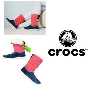 🆕 CROCS Adela Fold-Over Fur Boots